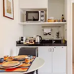 Flat Em Moema - Limpeza Diaria & Estacionamento